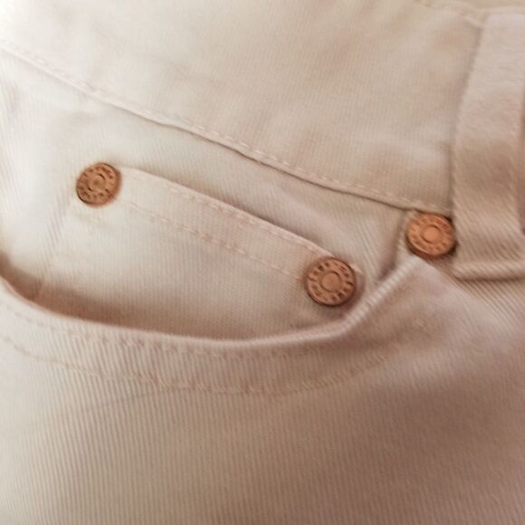 Refuge Cut Off Shorts. Size 2. Lightet Peach/Pink. - Picture 4 of 6